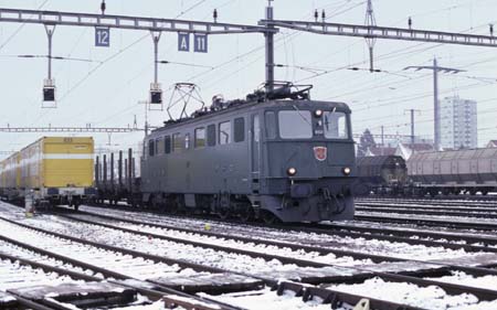 SBB Ae 6/6 11517 in Biel RB