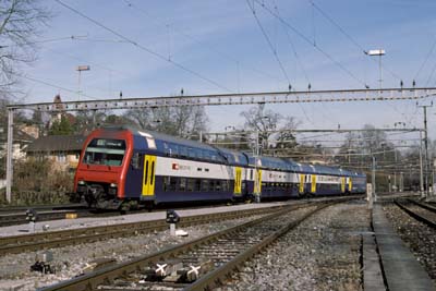 SBB Re 450-Pendel S8 in Zürich Wollishofen