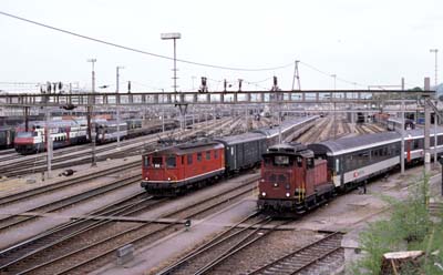 SBB Em 3/3 18823 + Re 4/4 I 10034 in Basel