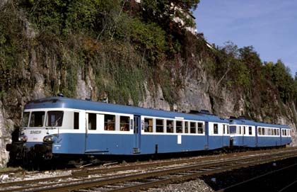 SNCF X 2825 und X 2896 in St. Claude