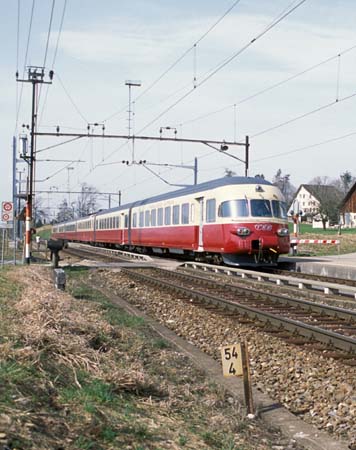 SBB RAe TEE II 1053 in Bollingen