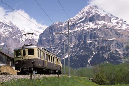 BOB BDeh 4/4 303 unterhalb Grindelwald