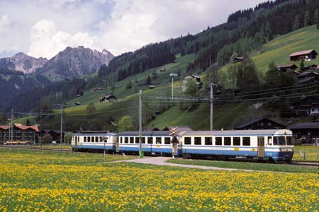 MOB Be 4/4 5004 & B 216 & ABt 5304 in Boden (Lenk)