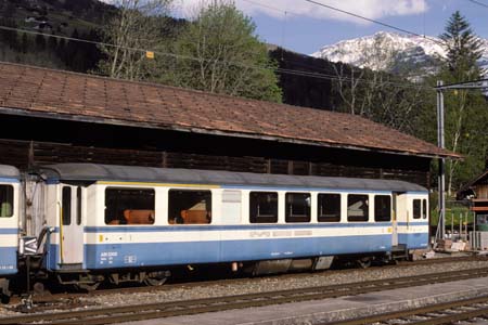 MOB BDe 4/4 3002 & ABt 3302 in Lenk