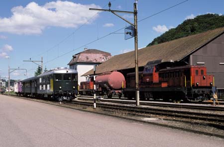 SBB Bm 4/4 18451 + Bm 6/6 18502 in Olten