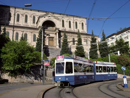 VBZ Be 4/6 2024 in Zürich Haldenegg