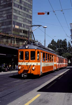 TB BDe 4/4 6 mit B 11 & B 12 & Gkb 61 in St. Gallen
