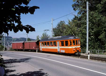 TB BDe 4/4 6 mit Gkb 61 & Gkb 62 in der Tivolikurve