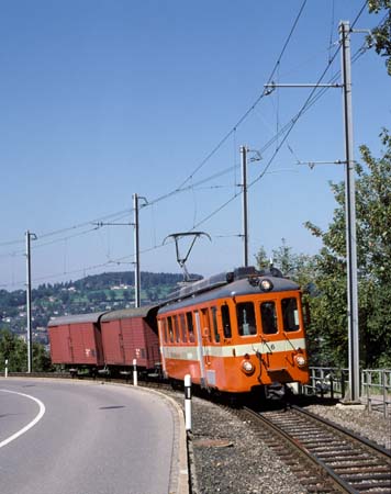 TB BDe 4/4 6 mit Gkb 61 & Gkb 62 in der Tivolikurve