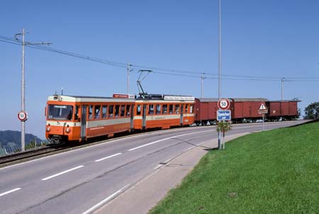 TB BDe 4/8 23 mit Gkb 61 & Gkb 62 & Gk-v 35 bei Vögelinsegg