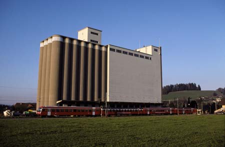 RM RBDe 566-Pendel bei Huttwil