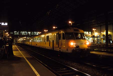 SNCF RTG T 2013 & 2014 verlassen den Bahnhof Perrache in Richtung Depot Vénissieux