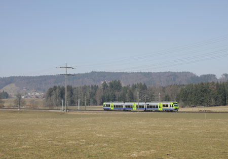 BLS RABe 525 bei Allmendingen