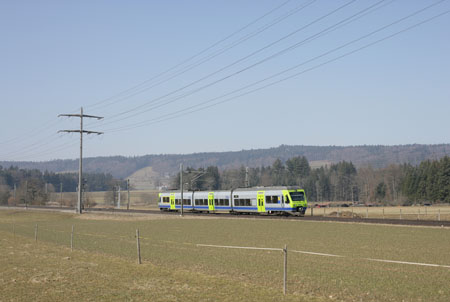 BLS RABe 525 bei Allmendingen