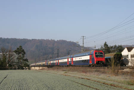 SBB Re 450-Pendel bei Hntwangen-Wil