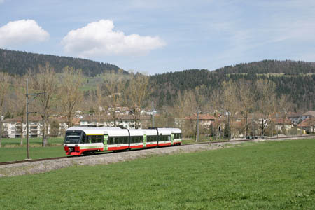 TRN RABe 527 322 bei Couvet