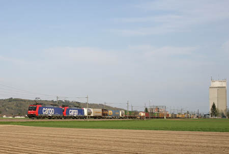 SBB 2x Re 482 004 & 005 bei Dottikon