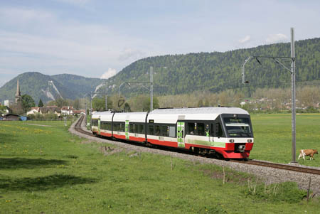 TRN RABe 527 322 bei Mtiers