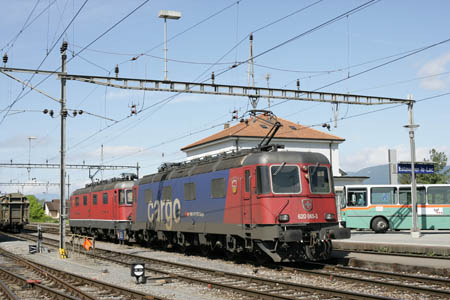 SBB Re 620 065 & Re 6/6 11601 in Estavayer-le-Lac