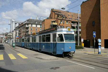 VBZ Be 4/6 & Be 4/6 bei der H Quellenstrasse